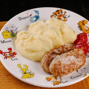 Куриные котлетки с картофельным пюре