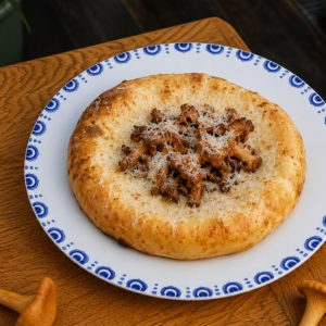 Лепешка с лисичками