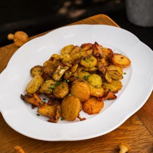 Картофель с лисичками